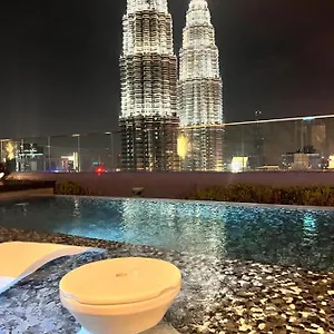 Star Klcc By Cozy White Апартаменты